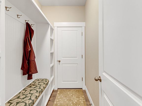 5th image of 6396 SE Kensington St
