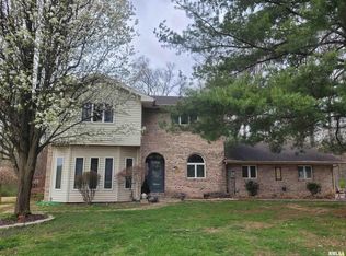 4719 Richview Rd, Mount Vernon, IL 62864