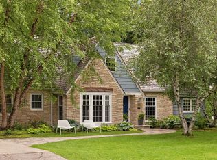 512 Janalyn Cir, Golden Valley, MN 55416