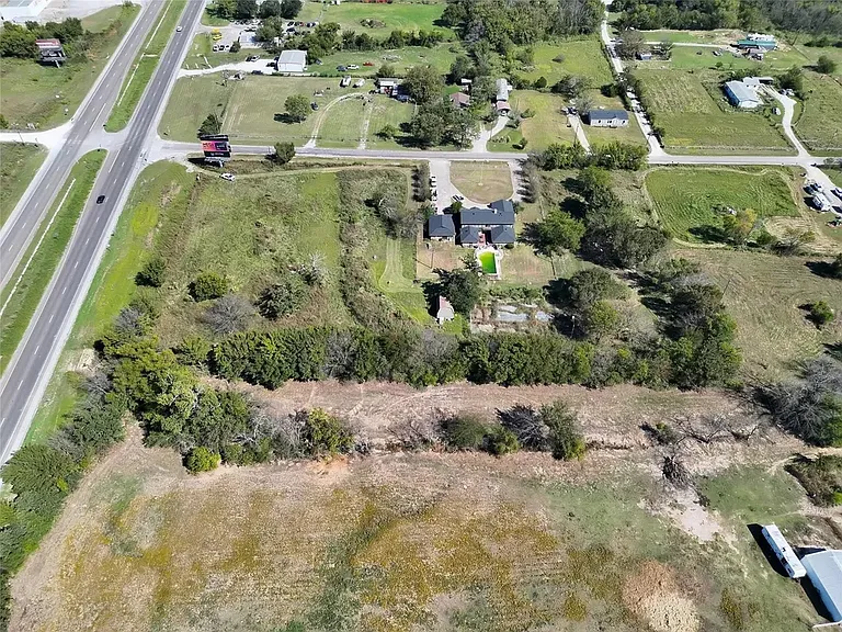 2399 County Road 147 — Photo 18