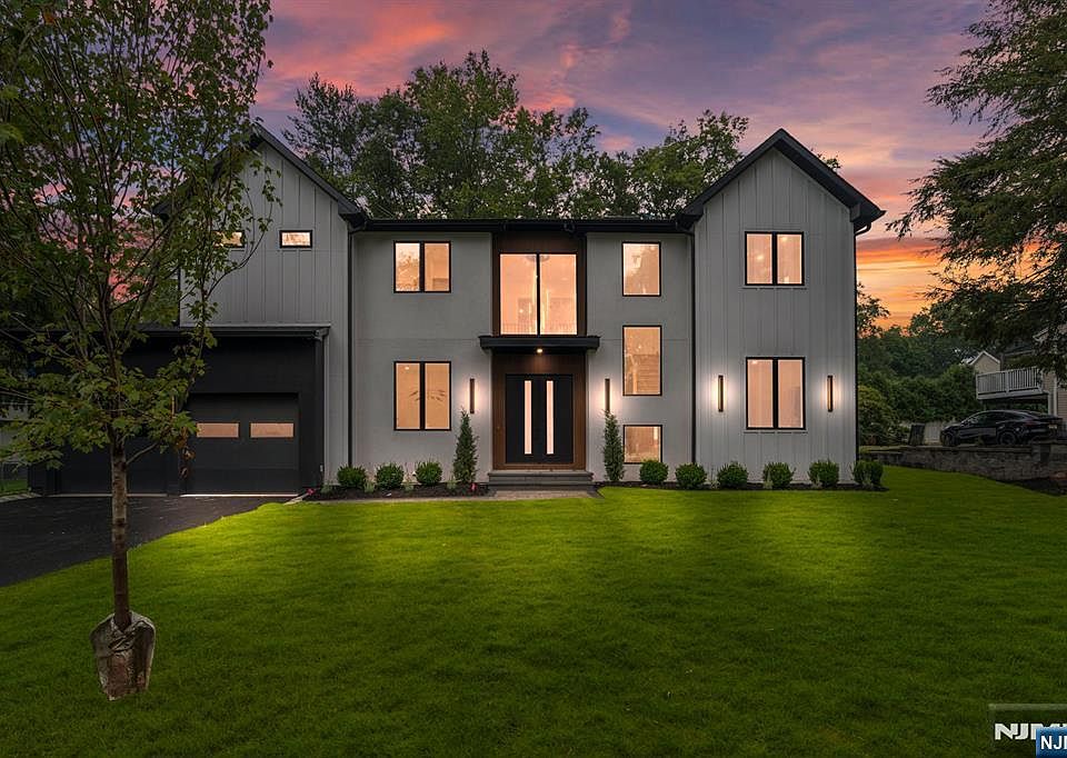 1st image of 65 Lenox Avenue