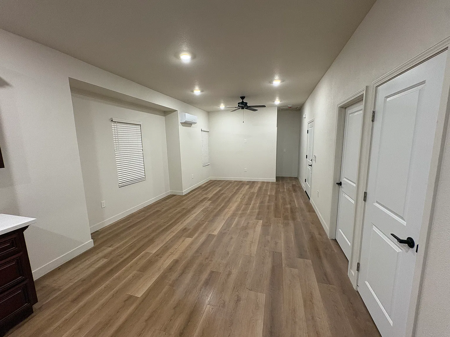 2 bed, 875 sqft, $1,950 — Photo 4