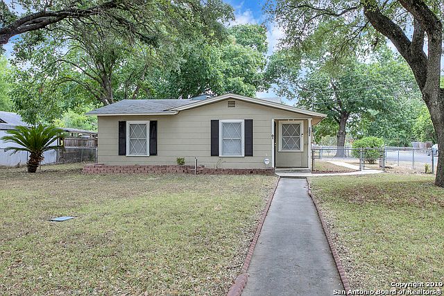 1st image of 202 Genevieve Dr