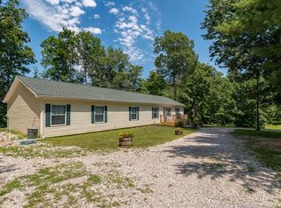 10540 S Budweiser Ln, Palmyra, IN 47164