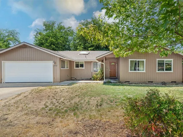 2991 Barclay Rd, Medford, OR 97504