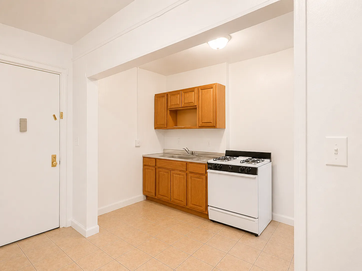 2755 Reservoir Avenue — Photo 4