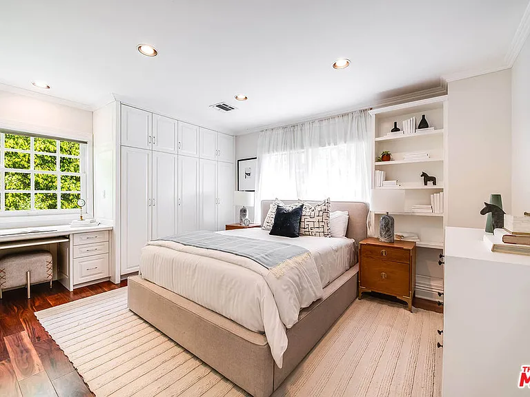 547 Loring Ave — Photo 19