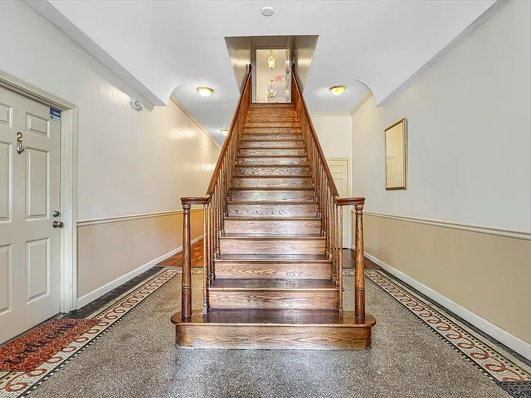 38 Pleasant St #4 — Photo 16