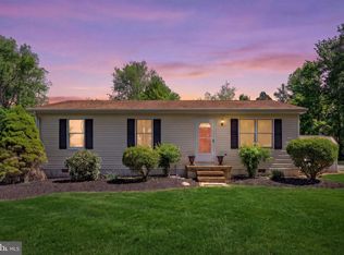 9283 Springs Rd, Warrenton, VA 20186