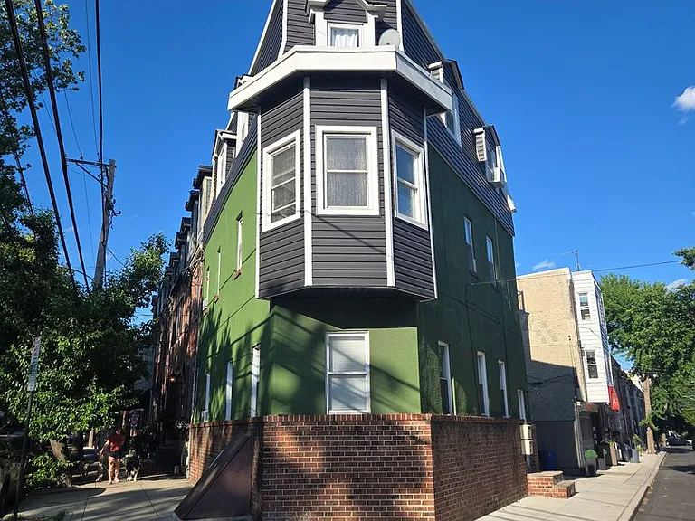 2435 Grays Ferry Ave — Photo 1