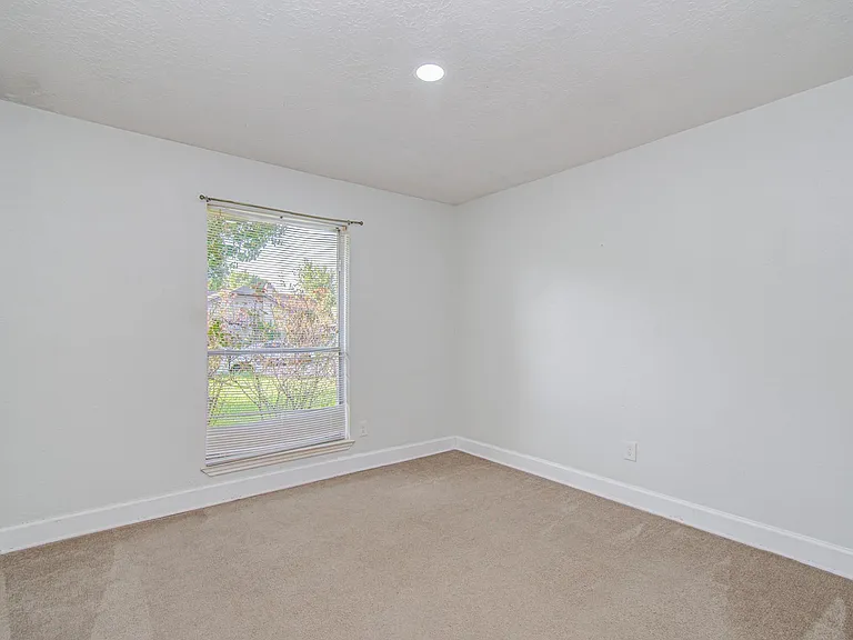 16963 Nevisway St — Photo 19