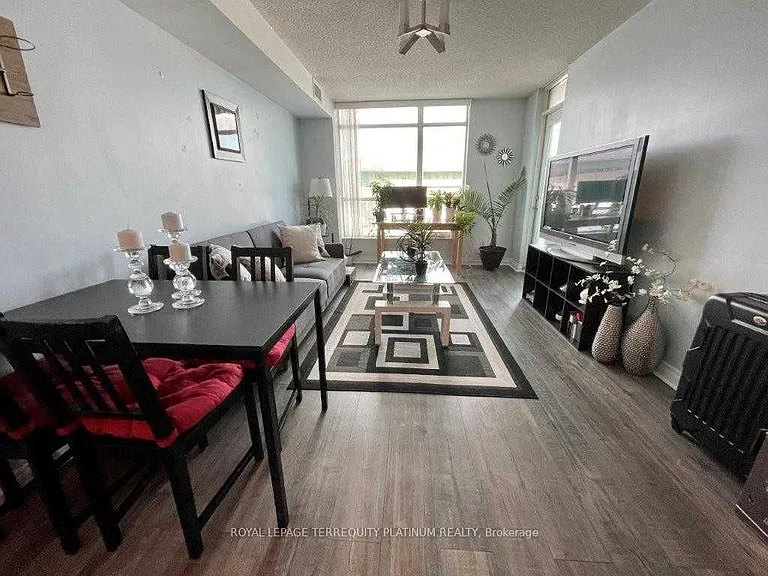 231 Fort York Blvd #628 — Photo 2