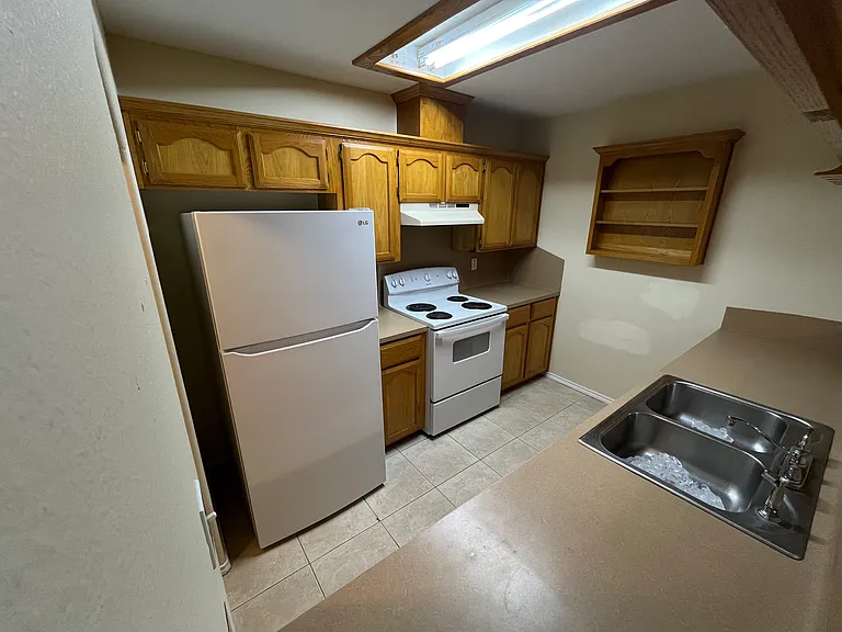 214 Lime Dr — Photo 4