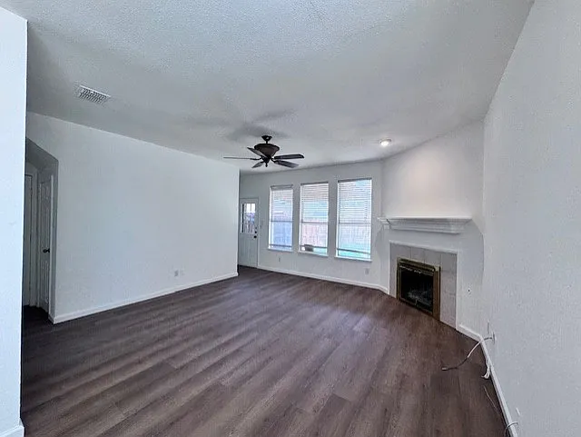 1525 Fallcreek Ct — Photo 4