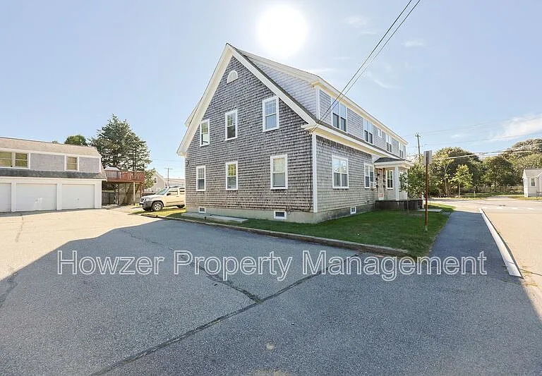 91 Louis St — Photo 32