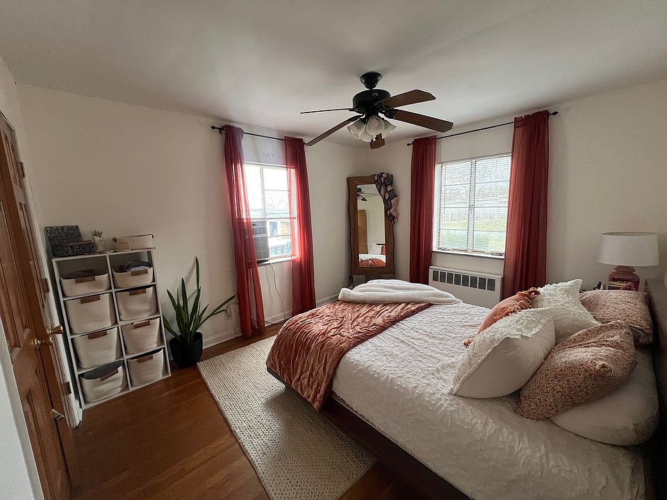 Another bedroom photo