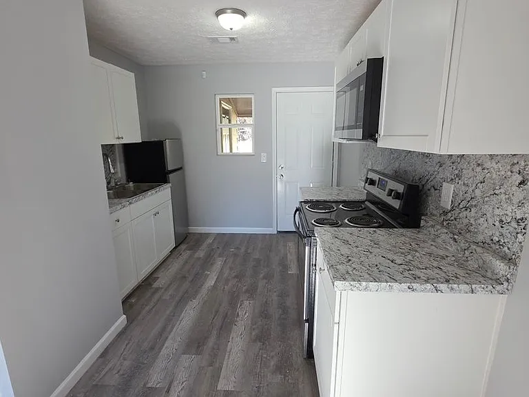 822 Ragland Ct — Photo 6
