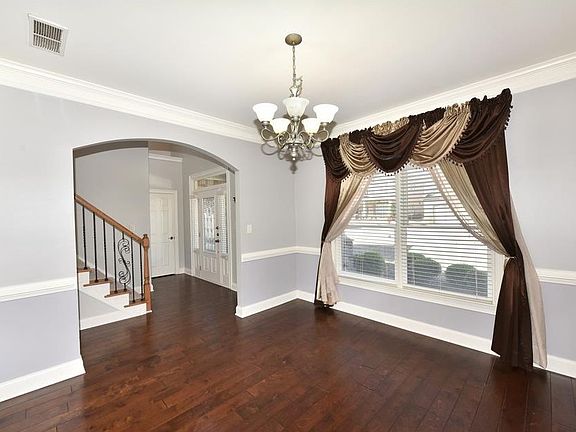 5th image of 782 Autumn Meadow Dr