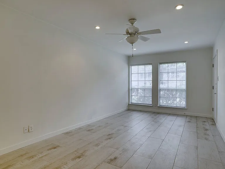 1208 Shelley Ave — Photo 9
