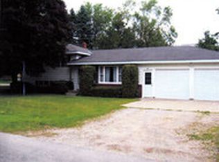 1225 Pebble St, Alpena, MI 49707
