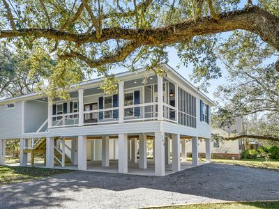 300 Leonhard Ave, Bay Saint Louis, MS, 39520