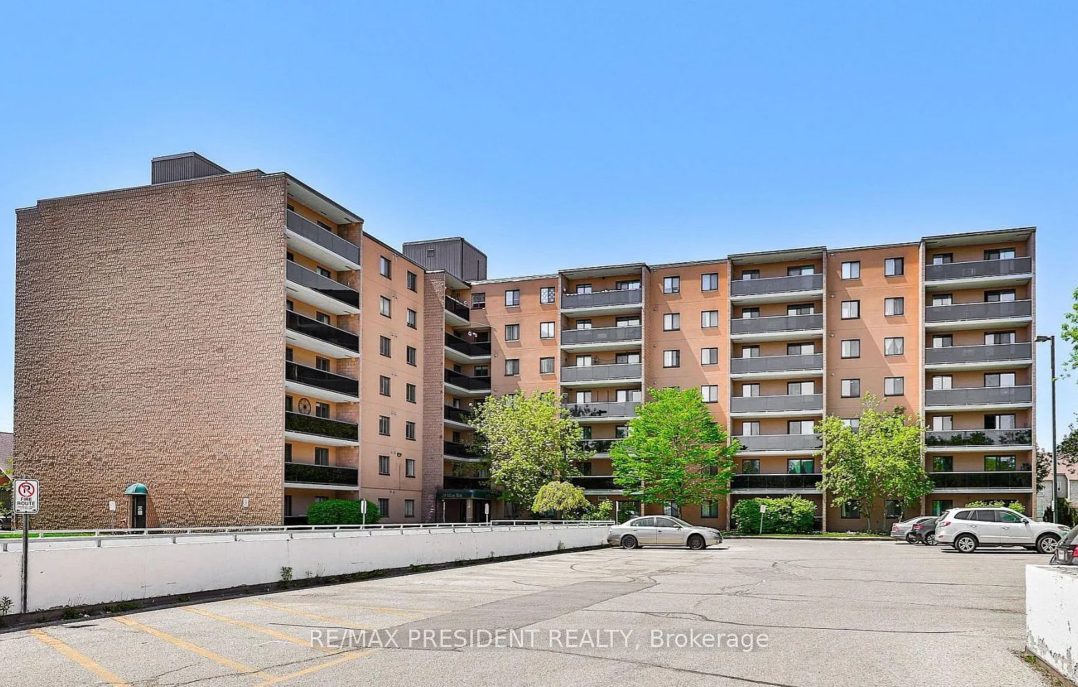 2 bed, $1,900 — Photo 2