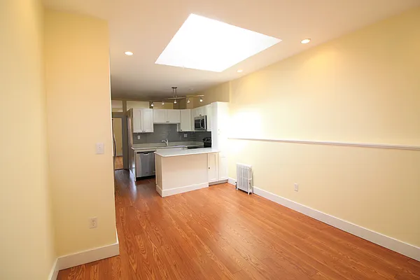 Rented by Compass | media 37