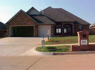 335 E Raleigh Ter, Yukon, OK 73099
