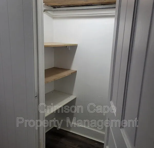 110 George Ave — Photo 22