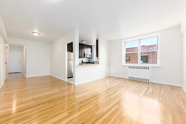 Rented by A&E Real Estate Management | media 8