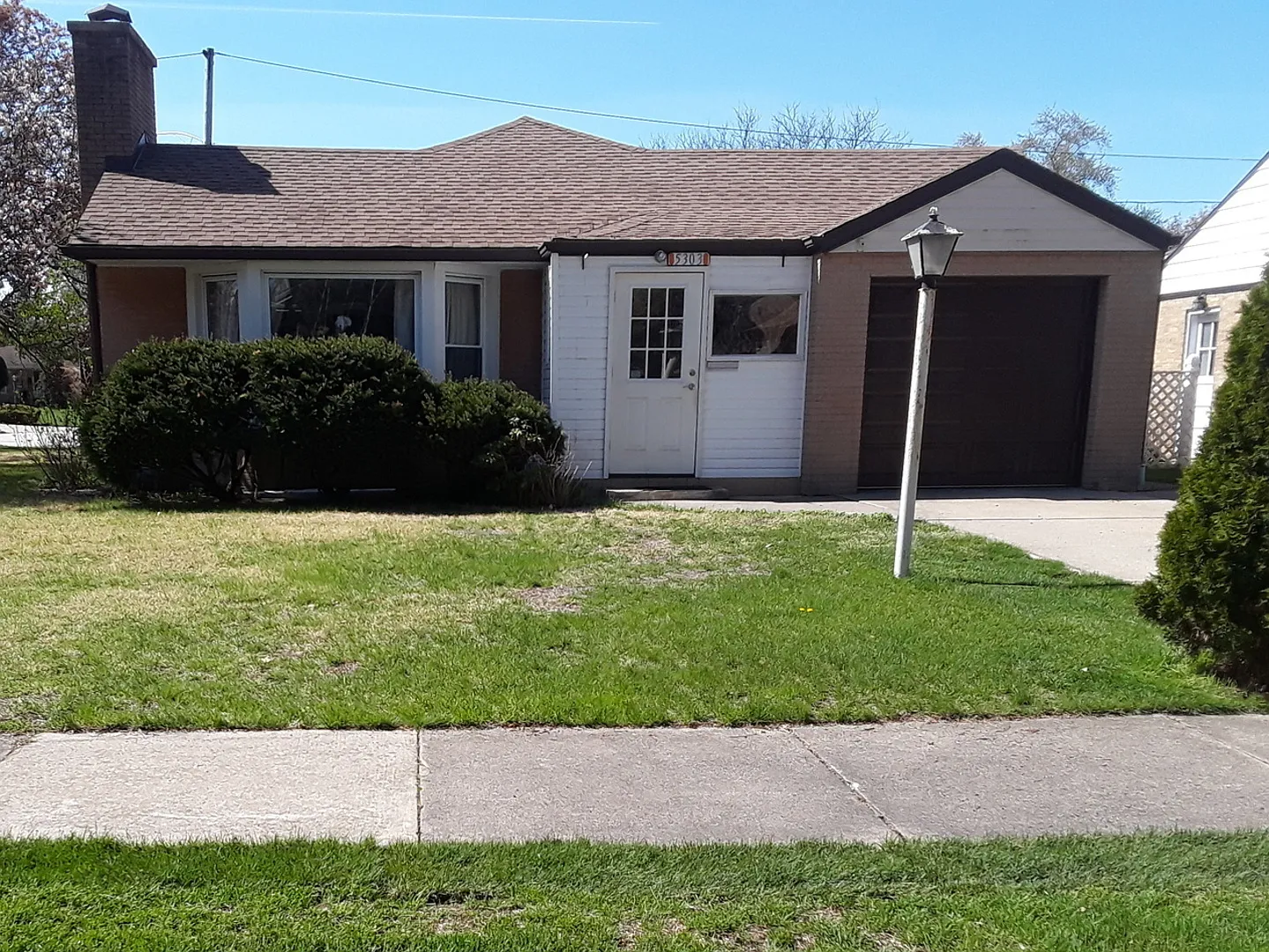 5303 Mulford St photo 1