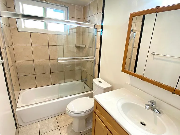 755 Templeton Ave — Photo 7