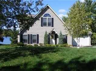 2563 Dam Vue Dr, Roaming Shores, OH 44084
