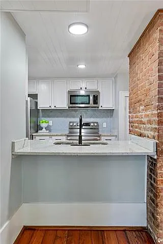 913 Washington Ave #3 — Photo 6