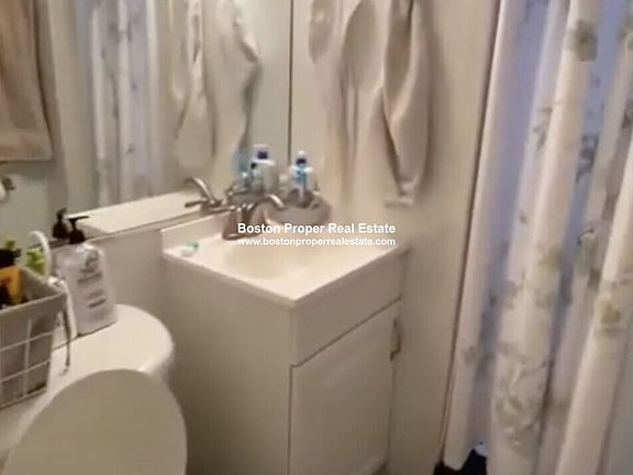 26 Hemenway St. #37 Boston - Back Bay Unit Photo 3