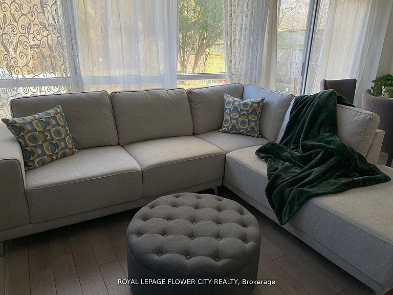 118 Sexton Cres — Photo 11