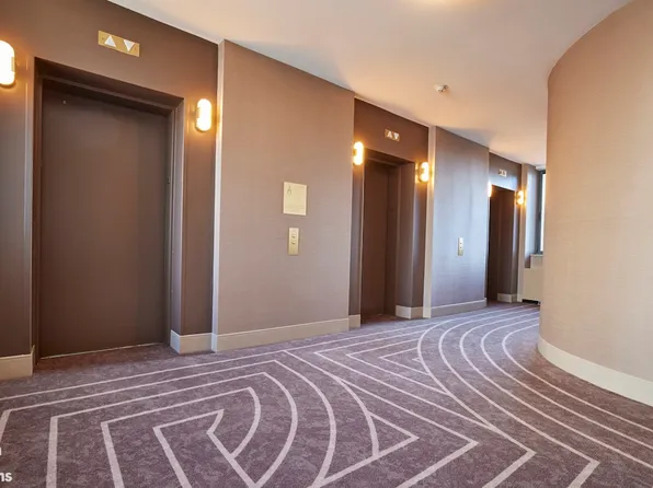 2000 Broadway image 7 of 15