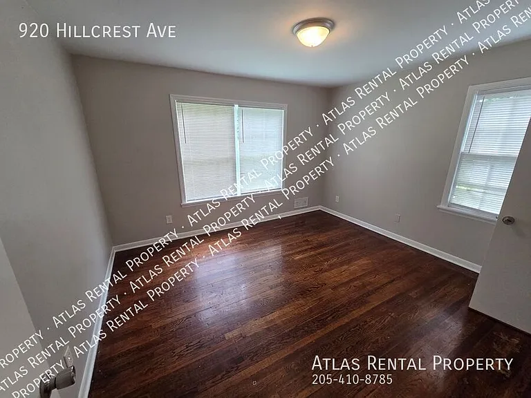 920 Hillcrest Ave — Photo 3