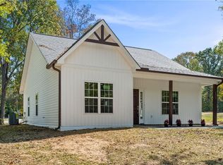 1055 Fisher Ferry St, Thomasville, NC 27360