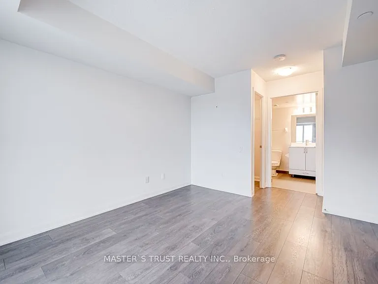 5162 Yonge St #815 — Photo 25