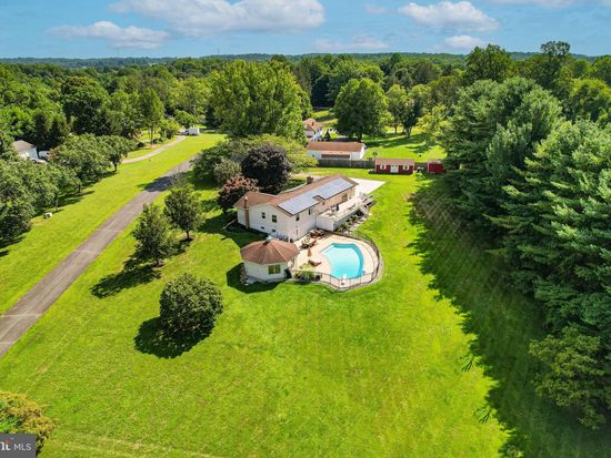 9311 Dogwood Rd, Windsor Mill, MD 21244