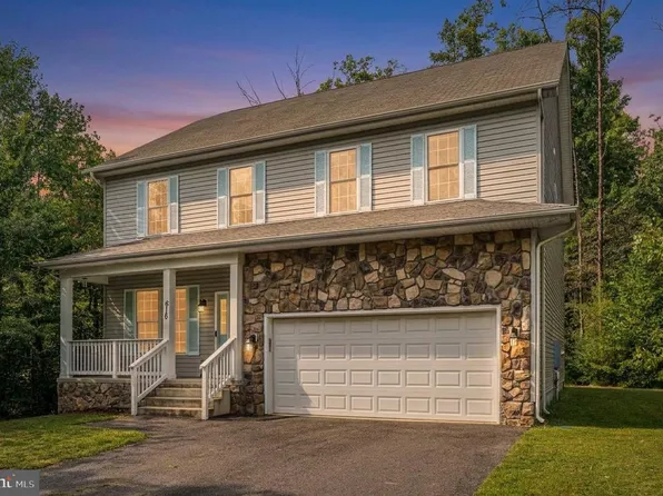 616 Lakeview Pkwy, Locust Grove, VA 22508