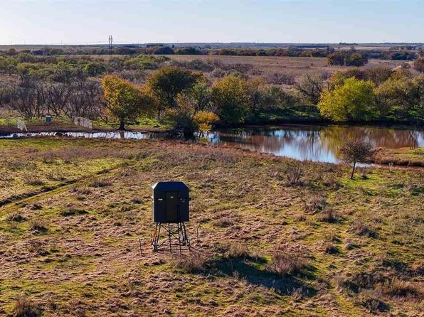 Highway 25, Archer City, TX 76351