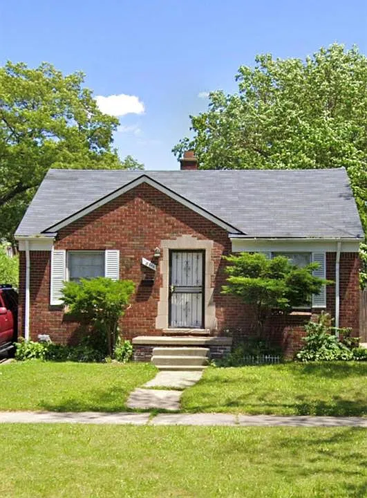 19646 Sunset St