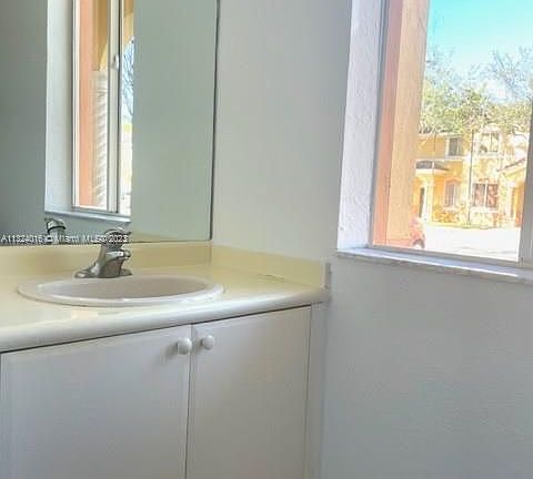 4th image of 1544 SE 24th Ct #216