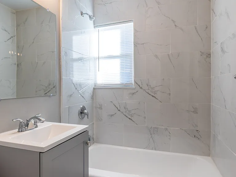 Blacklark Apartments — Photo 14