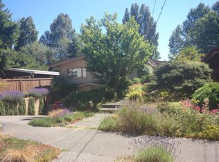 2914 24th Ave W, Seattle, WA 98199