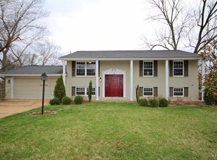 9 Chappel Ct, Ballwin, MO 63021