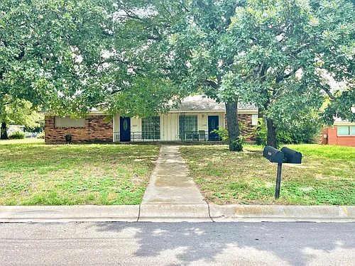 2620 Denison St Photo 1