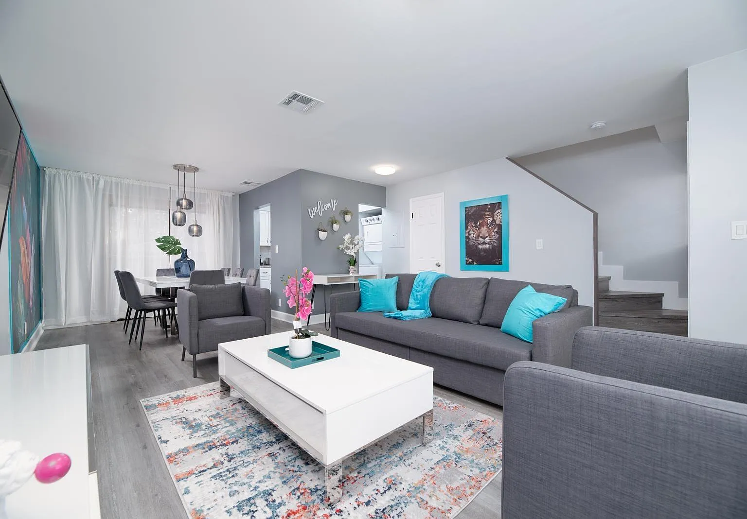 2 bed, 1.5 bath, 1200 sqft, $2,890 — Photo 2